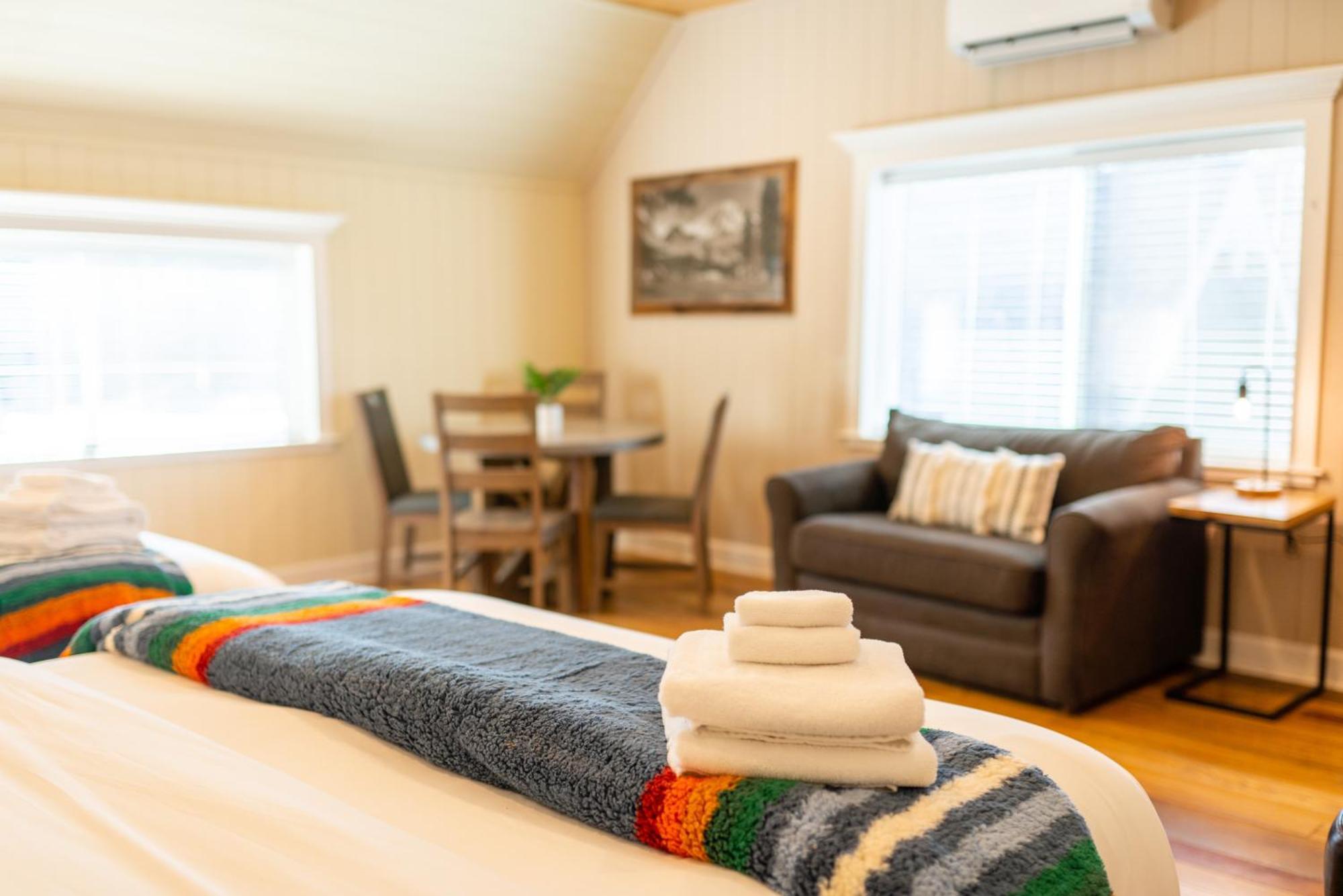 Shasta View Lodge McCloud Eksteriør billede